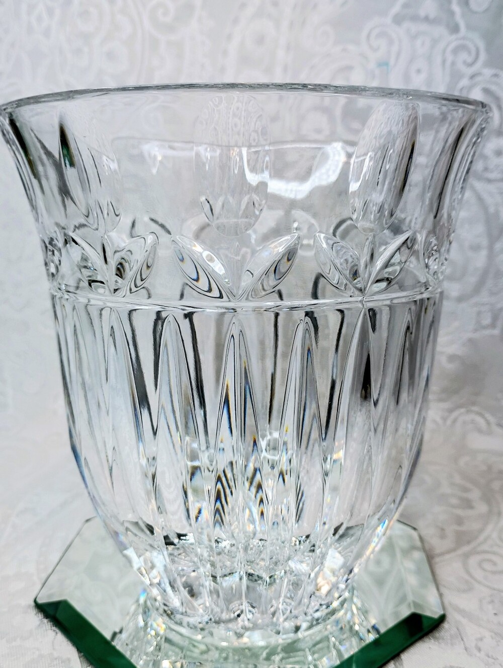 Block Cut Crystal Decorative Vase